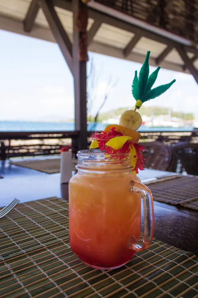 Anchorage Yacht Club Hotel Clifton