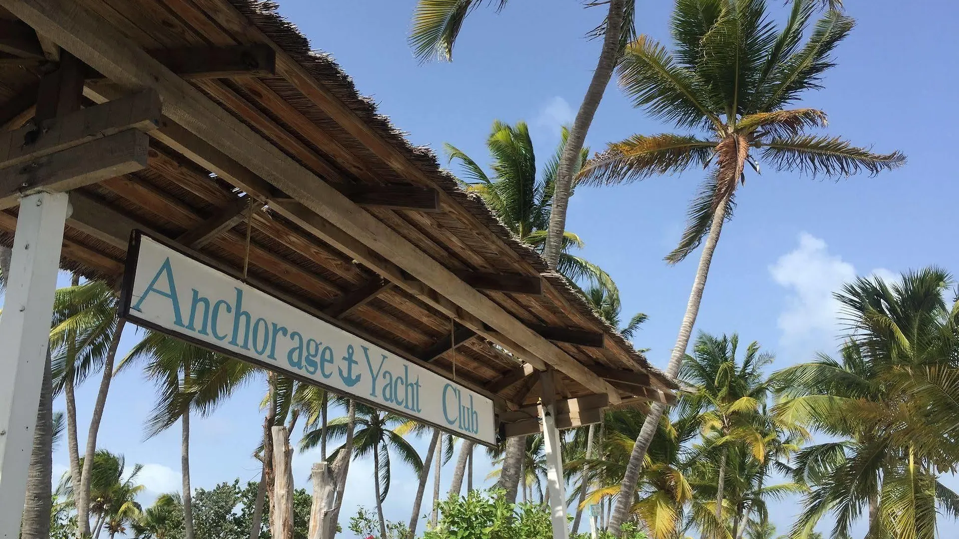 Anchorage Yacht Club Hotel Clifton