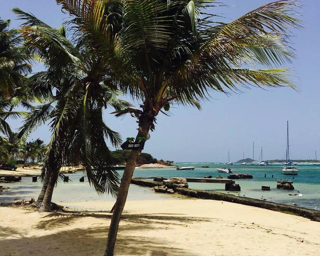 Anchorage Yacht Club Hotel Clifton 3*,  Saint Vincent and the Grenadines